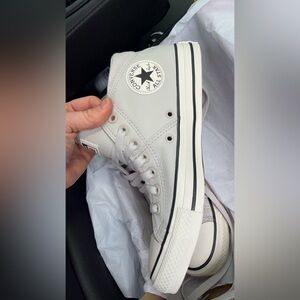 Brand new never worn Women’s size 8 Midtop converse. Light gray pleather